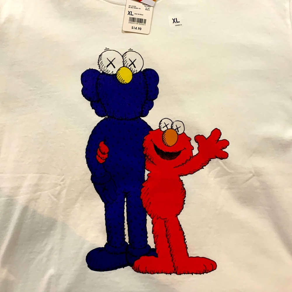 KAWS Sesame Street Graphic T-Shirt XL